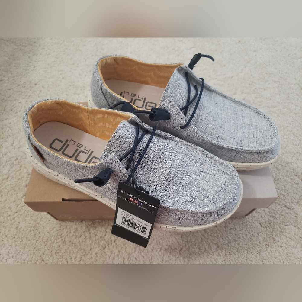 Hey Dude chambray light denim wendy shoes size 7 new
